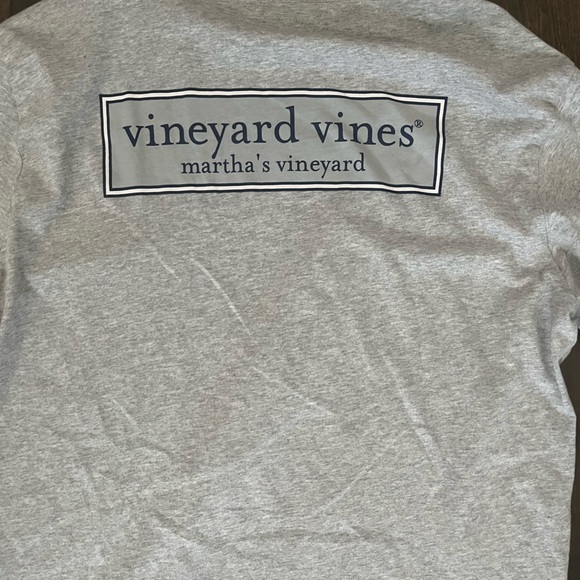 Vineyard Vines Grey Long Sleeve - Picture 3 of 3